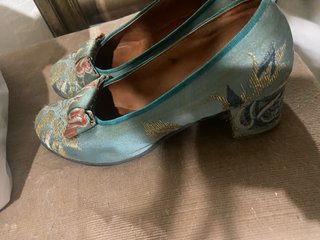 Zapatos de Fallera Verdes y Dorados