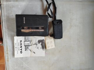 Antigua grabadora Sanyo Pocket Corder