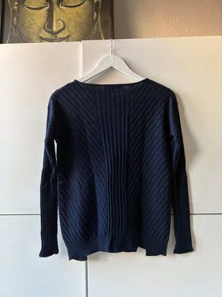 Síntesis. Jersey de lana. Talla S