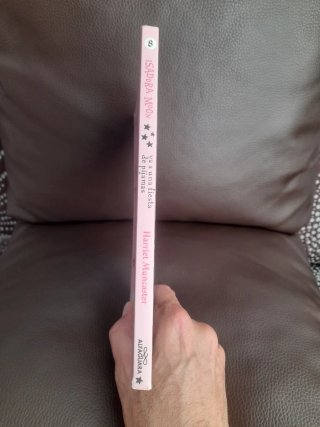 Isadora Moon va a una fiesta de pijamas / Isado...