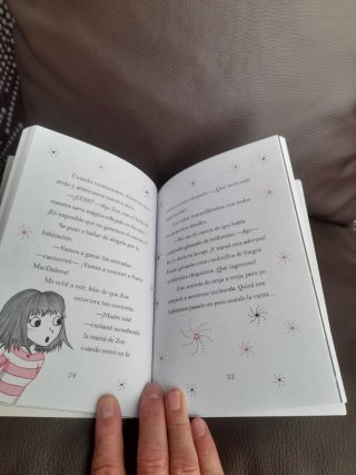 Isadora Moon va a una fiesta de pijamas / Isado...