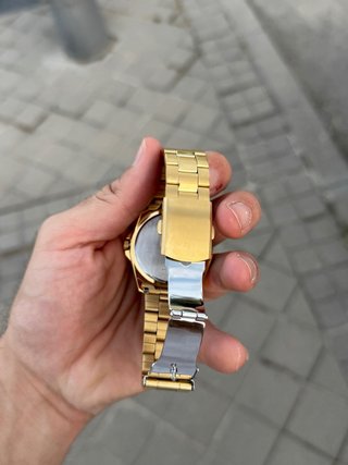 Reloj Citizen Quartz Dorado Nuevo