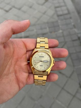 Reloj Citizen Quartz Dorado Nuevo