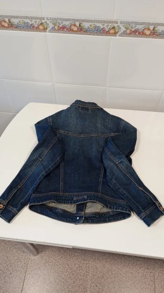 Cazadora vaquera Bershka azul