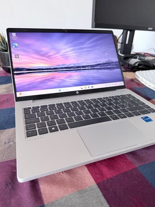 HP ProBook 440 G10 Plata