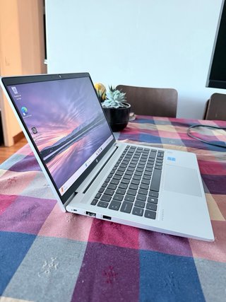 HP ProBook 440 G10 Plata