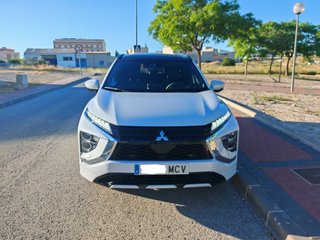 Mitsubishi Eclipse Cross PHEV 4WD Kaiteki+