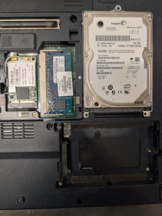 Portátil HP Compaq 6715b