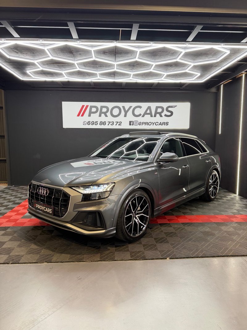 Audi Q8 2019 - foto 1