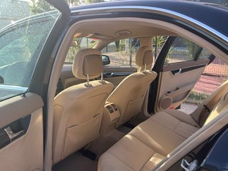 Urge Mercedes-Benz Clase C 230 2008