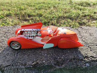 1/18 Hot Wheels Speedster  Naranja