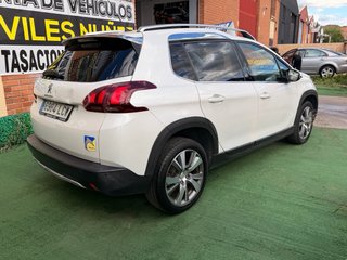 Peugeot 2008 2021