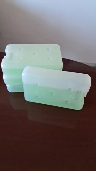 Blocchi di ghiaccio refrigerante per frigoriferi