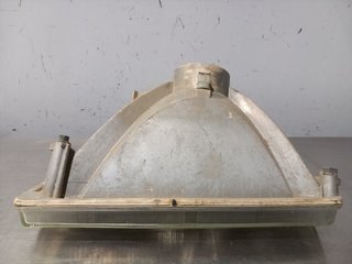 FARO DERECHO CITROEN BX BERLINA (02.1983)