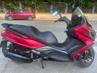 Kymco Superdink 125cc Maxi Scooter