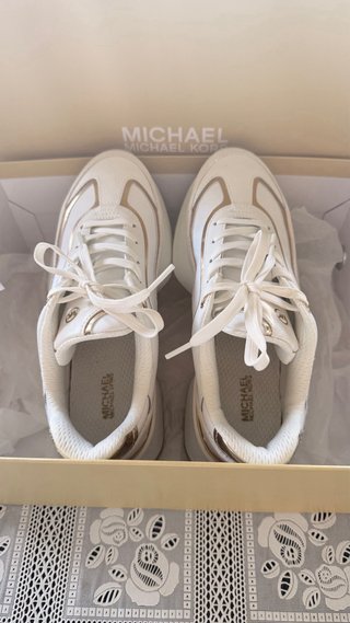 Zapatillas Michael Kors blanco con dorado