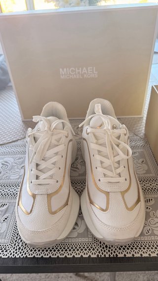 Zapatillas Michael Kors blanco con dorado