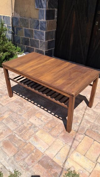 Mesa centro de madera estilo rústico