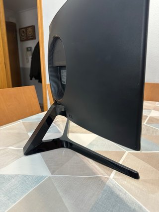 Monitor curvo Samsung Intacto da 24'' Full HD