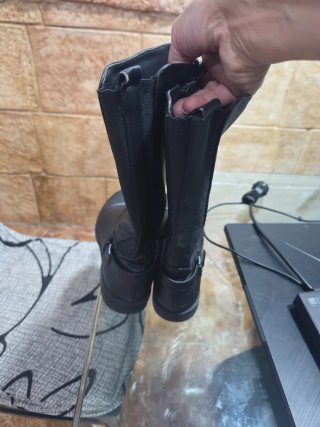 Botas de niña negras