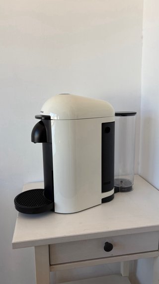 Cafetera Nespresso Krups Vertuo Plus Blanca