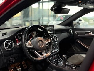 Mercedes Clase A  A 160 AMG Pano LED-Xenon Navi 1/2 Sport-Leather-Alcantara Klima PDC ...