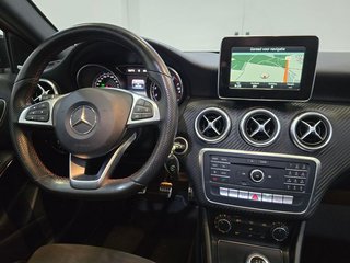Mercedes Clase A  A 160 AMG Pano LED-Xenon Navi 1/2 Sport-Leather-Alcantara Klima PDC ...