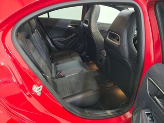 Mercedes Clase A  A 160 AMG Pano LED-Xenon Navi 1/2 Sport-Leather-Alcantara Klima PDC ...