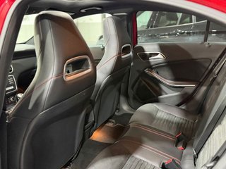 Mercedes Clase A  A 160 AMG Pano LED-Xenon Navi 1/2 Sport-Leather-Alcantara Klima PDC ...
