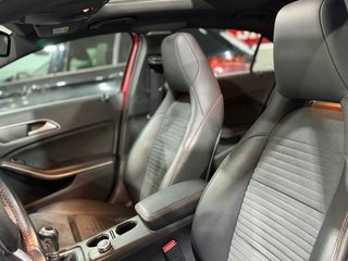 Mercedes Clase A  A 160 AMG Pano LED-Xenon Navi 1/2 Sport-Leather-Alcantara Klima PDC ...