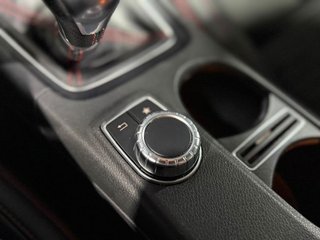 Mercedes Clase A  A 160 AMG Pano LED-Xenon Navi 1/2 Sport-Leather-Alcantara Klima PDC ...