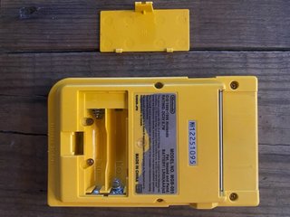 GameBoy Pocket Giallo con scatola in plastica