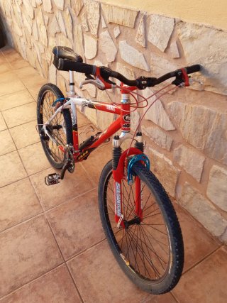 Bicicleta de montaña BH Coronas