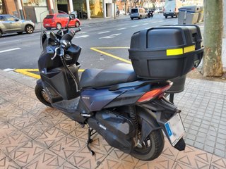 SYM Joyride 300cc Scooter con Baúles