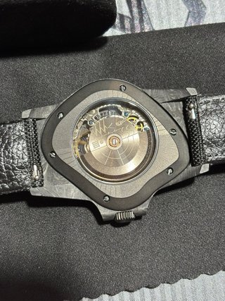 Reloj Laarvee PEA005-CFRPBLK