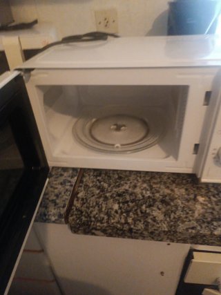 Microondas EDM blanco