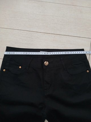 Pantaloni Fornarina neri – taglio slim elegante (XS)
