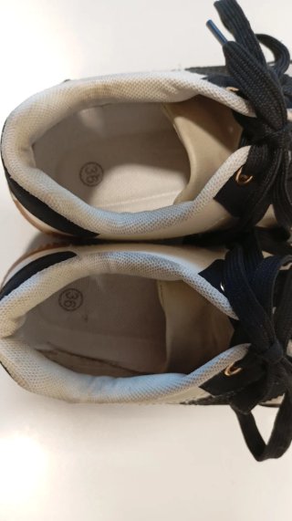 Zapatillas deportivas mujer beige y negro