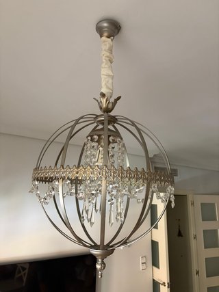 Lámpara colgante de cristal y metal