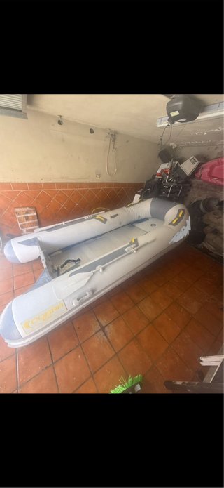 Zodiac para pasear y pescar