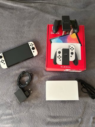 Nintendo Switch OLED Blanca y Negra