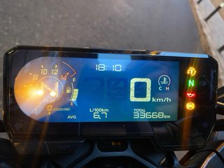 Honda CB650R ABS 36.500 km Revisiones al día