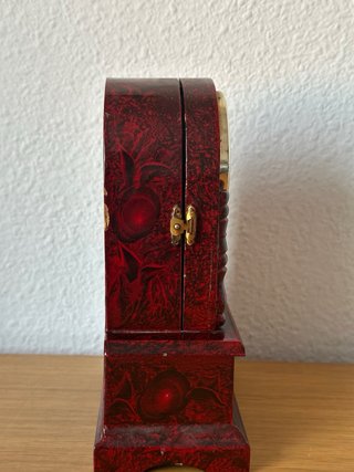 Reloj joyero decorativo vintage rojo