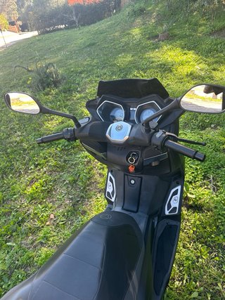 Yamaha Xmax 250cc Negra