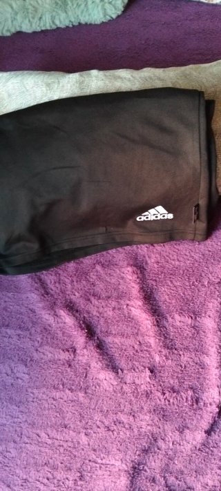 Pantalón corto deportivo Adidas negro