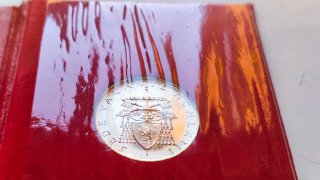 Álbum Vaticano:4 series unc: 25 monedas diferentes