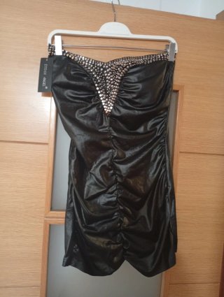 A estrenar.Vestido de fiesta corto