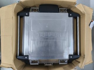 Baúl Triumph 42L Aluminio Original