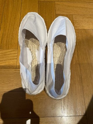Alpargatas blancas