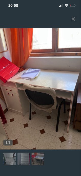 Escritorio blanco y madera